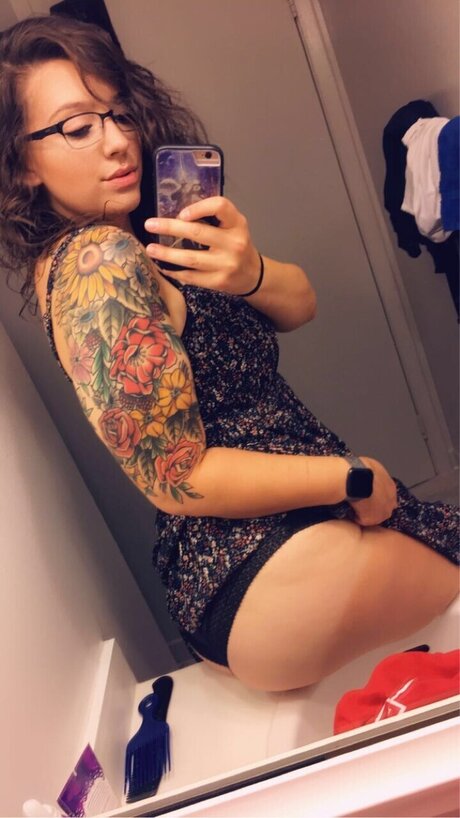 Naken läckt OnlyFans-bild av Blazysusan