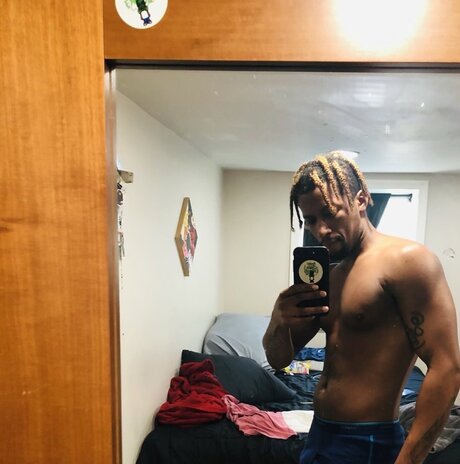 Naken läckt OnlyFans-bild av Lord