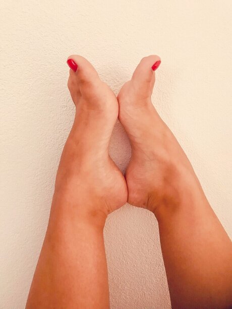Naken läckt OnlyFans-bild av Sweet Feet