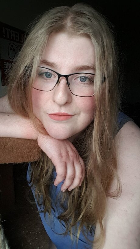Naken läckt OnlyFans-bild av Sunshine