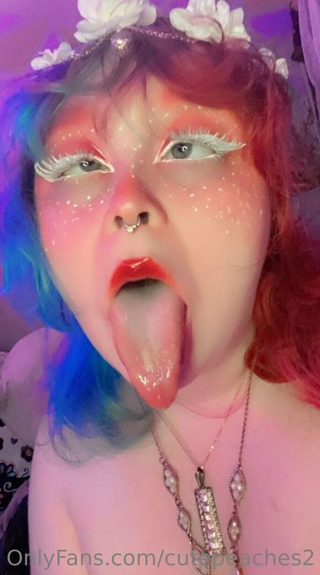 Cutepeaches2
