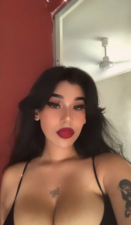 Alaston vuotanut OnlyFans-kuva Fernanda V