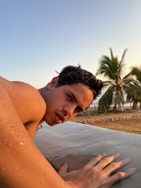 Обнаженная фотография утечки OnlyFans от Nojus Graidas