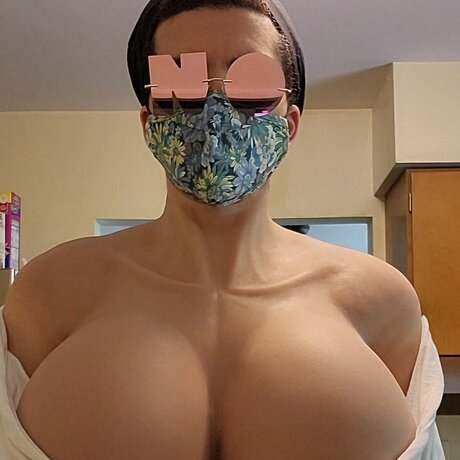 Nagie wyciekłe zdjęcie OnlyFans od Nemo Krad