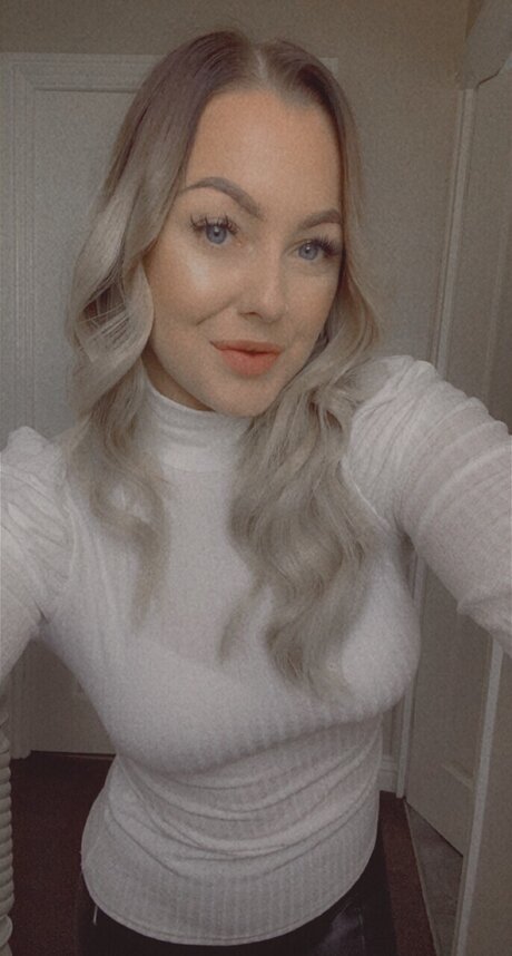 Naken läckt OnlyFans-bild av Nicholaxox