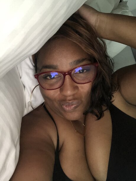 Foto nua vazada do OnlyFans de Ellevee Goss