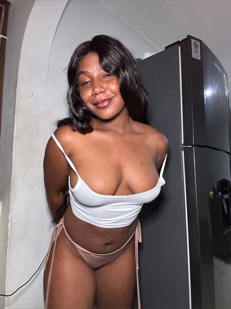 Обнаженная фотография утечки OnlyFans от Veronica Palacios