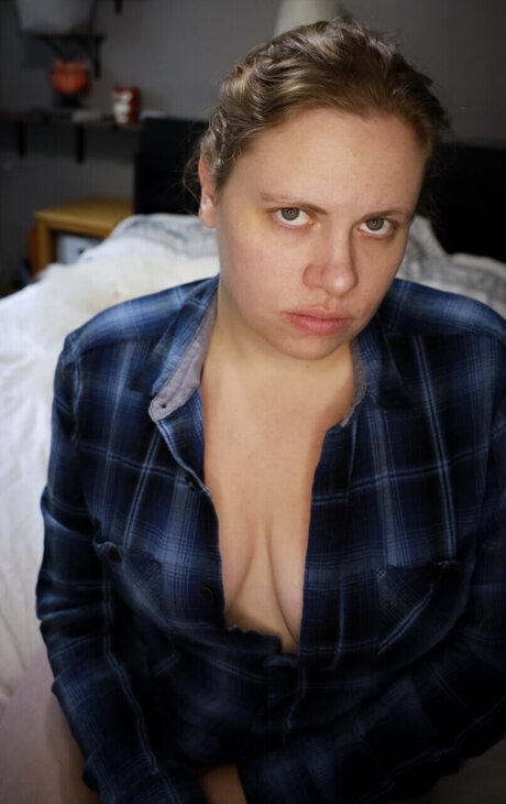 Naken läckt OnlyFans-bild av Natalie Mayson