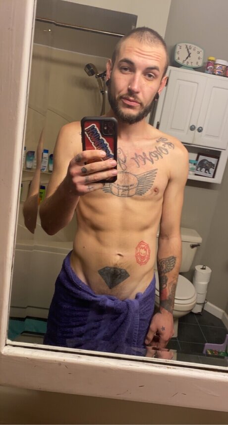 Обнаженная фотография утечки OnlyFans от Scott