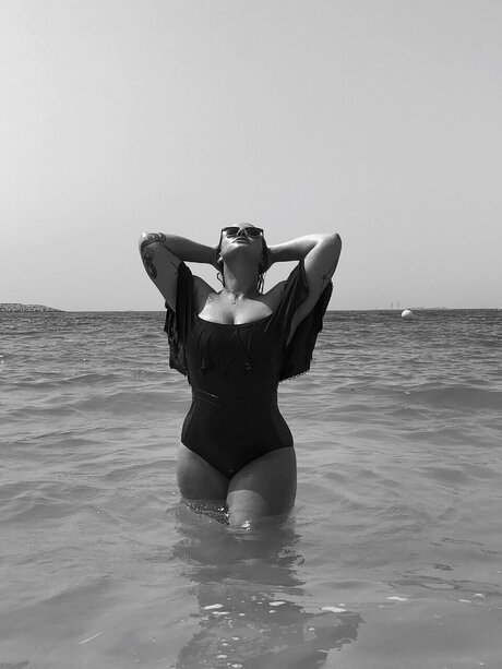 Обнаженная фотография утечки OnlyFans от Kiwijuice