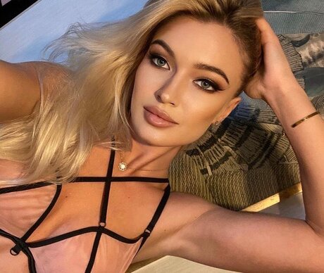Naken läckt OnlyFans-bild av Angel