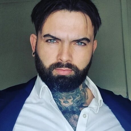 Naken läckt OnlyFans-bild av Michael Harper