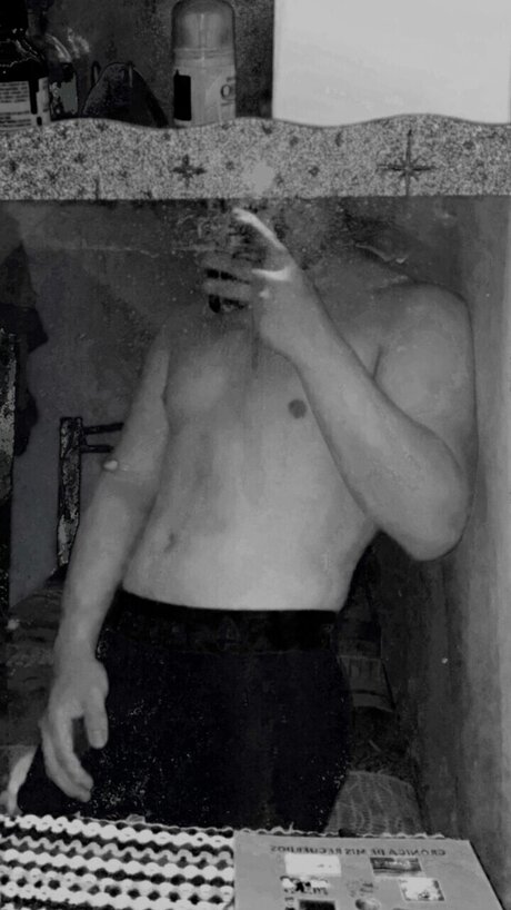 Photo nue de fuite OnlyFans de Simon