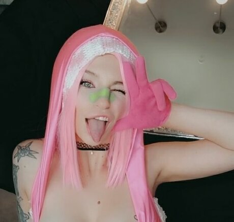 Naken läckt OnlyFans-bild av Trixxie