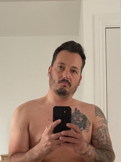 Alaston vuotanut OnlyFans-kuva Bigglesx