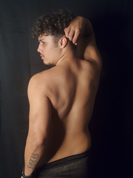 Naken läckt OnlyFans-bild av Braxton Martinez
