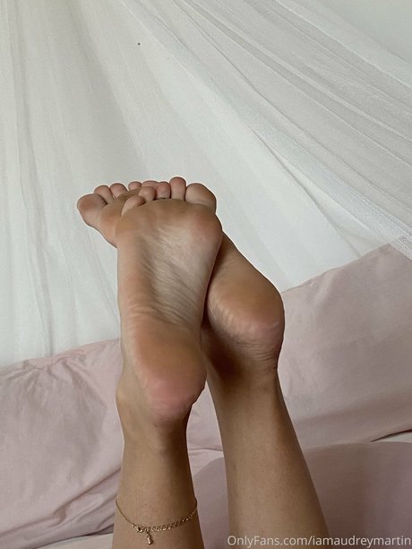 Alasti lekkinud OnlyFans-i pilt Audrey Martin