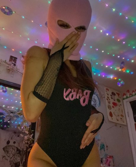 Alasti lekkinud OnlyFans-i pilt Jadamichy