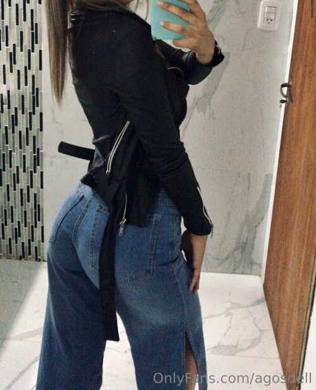 Foto nua vazada do OnlyFans de Agos Dell
