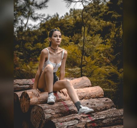 Naken lekkede OnlyFans-bilde av Vahide Bulu