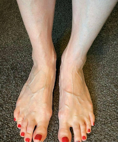 Nacktes geleaktes OnlyFans-Foto von Fridayfancyfeet
