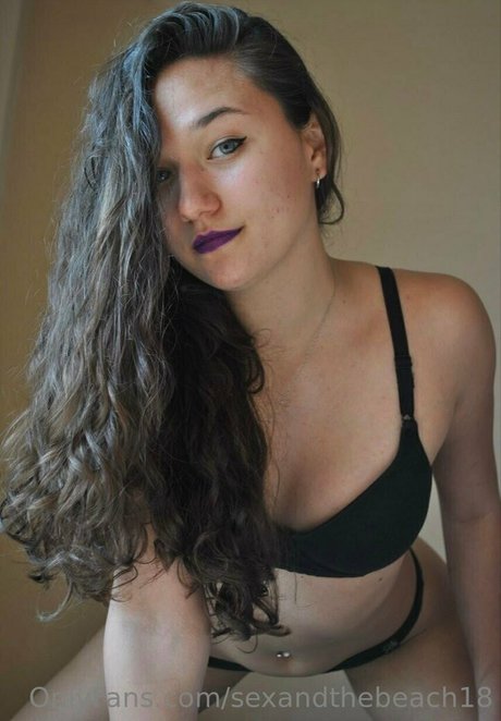 Обнаженная фотография утечки OnlyFans от Sexandthebeach18