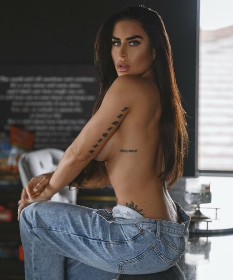 Lindsay Moreno