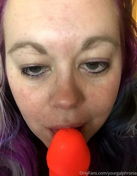 Nøgent lækket OnlyFans-billede af Yourgalphronia