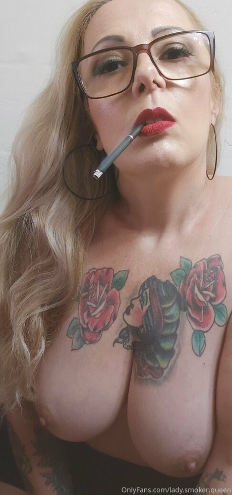 Ladysmokerqueen