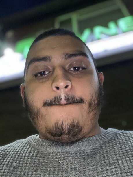 Alaston vuotanut OnlyFans-kuva Nathan