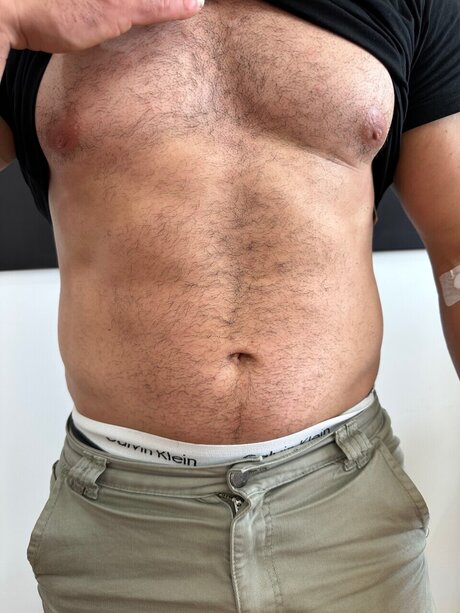 Naken läckt OnlyFans-bild av Ekk