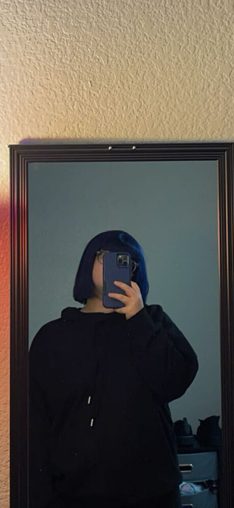 Naken läckt OnlyFans-bild av Lavender
