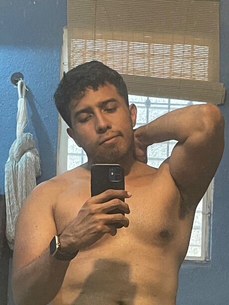 Naken läckt OnlyFans-bild av Manuel Valadez