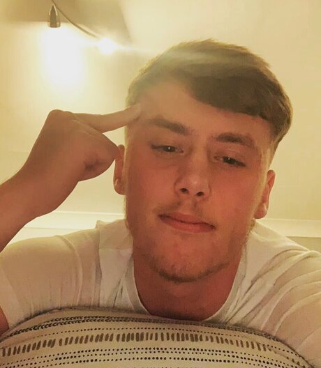 Naken läckt OnlyFans-bild av Ga