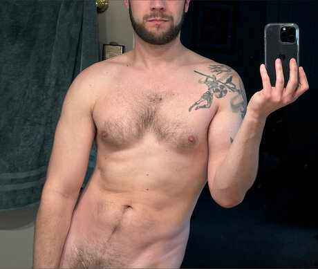 Alaston vuotanut OnlyFans-kuva Gsquirrel