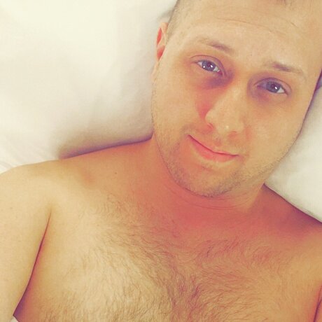 Naakte gelekte OnlyFans-foto van Kurtis Huffakertsai