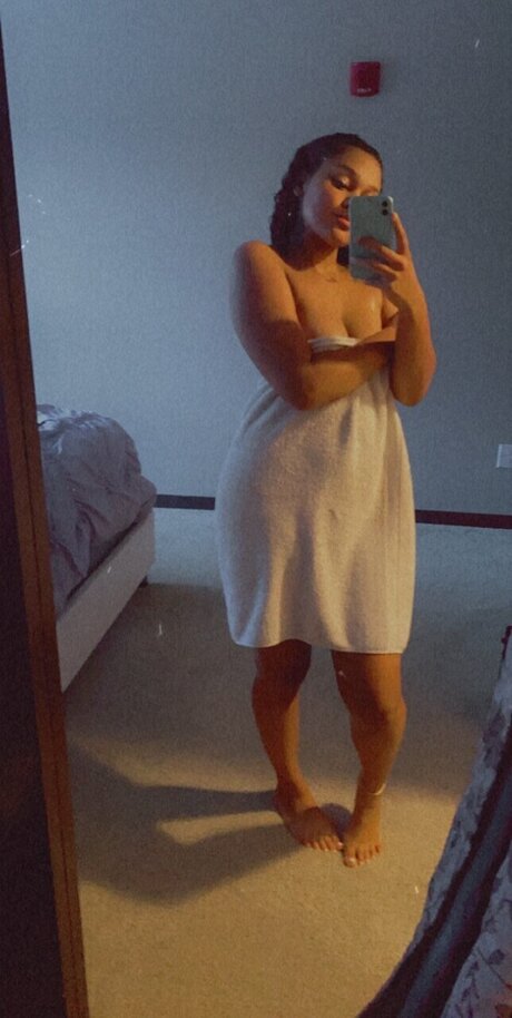 Naken läckt OnlyFans-bild av Rose