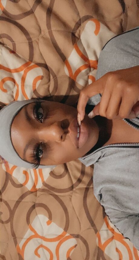Naken läckt OnlyFans-bild av Saiyoko
