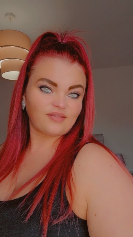 Naken läckt OnlyFans-bild av Porchababy