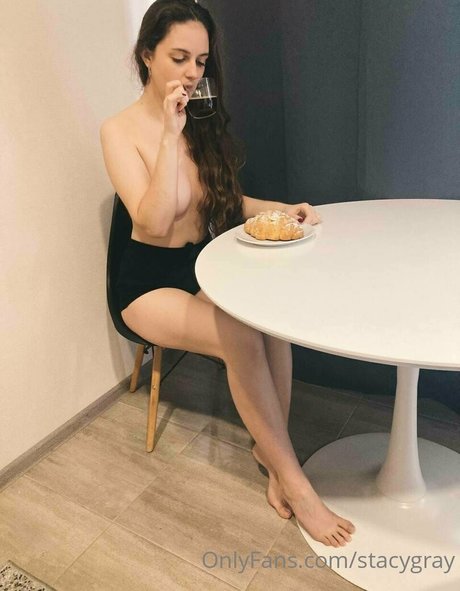 Foto di nudo di fuga di OnlyFans di Pssybunny