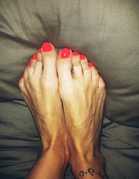 Nahá fotka uniklých OnlyFans od Claritafeet