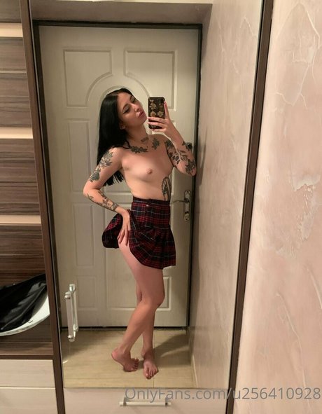 Photo nue de fuite OnlyFans de Alinajuicyb1tch