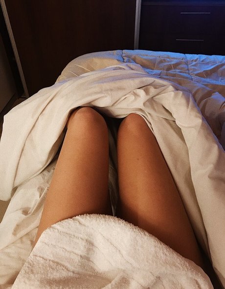 Naken lekkede OnlyFans-bilde av Belonly