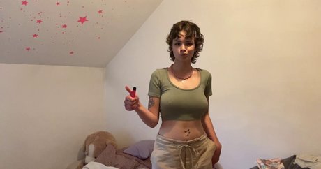 Naken läckt OnlyFans-bild av Sidneuke