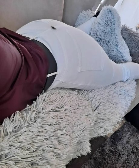 Naken lekkede OnlyFans-bilde av Marika Fingerroos