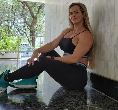 Nagie wyciekłe zdjęcie OnlyFans od Elisa Mirsky Fitness