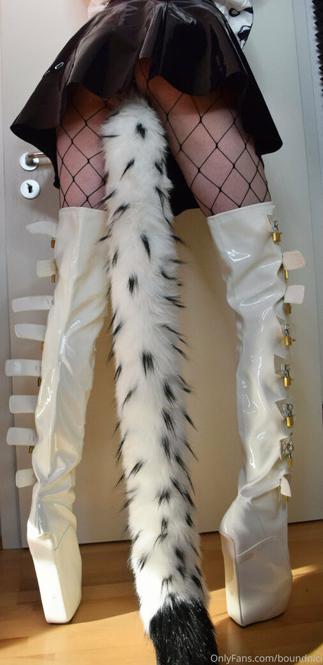 Photo nue de fuite OnlyFans de Boundnici