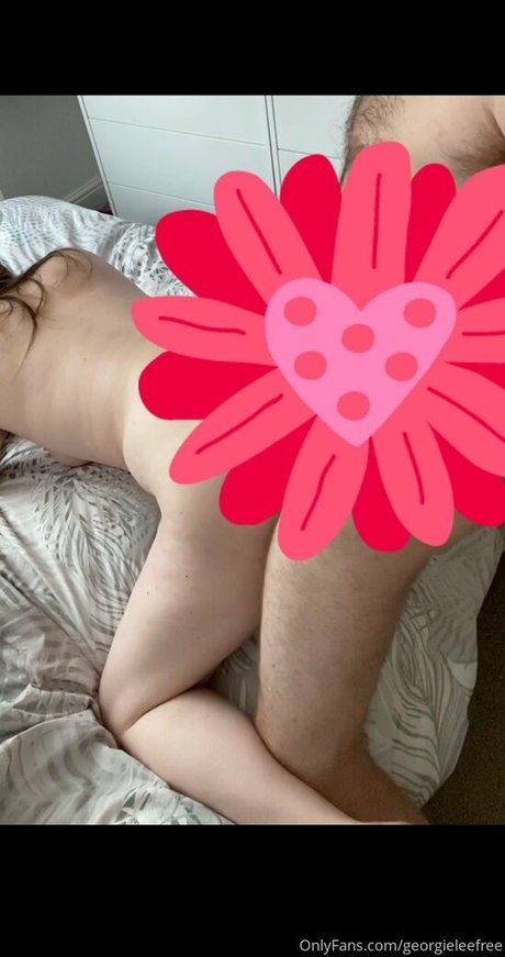 Naken läckt OnlyFans-bild av Georgieleefree