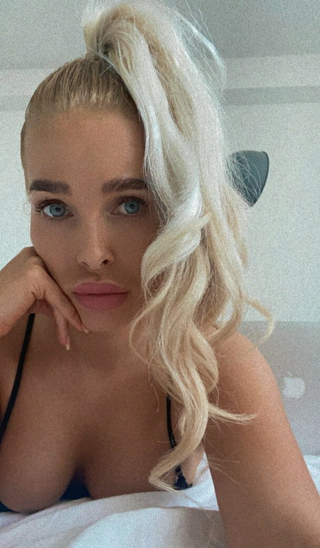 Alaston vuotanut OnlyFans-kuva Angelpussy18