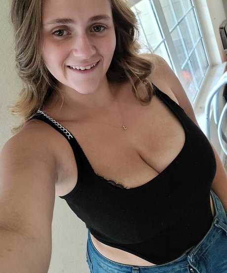 Обнаженная фотография утечки OnlyFans от Ivory Ray